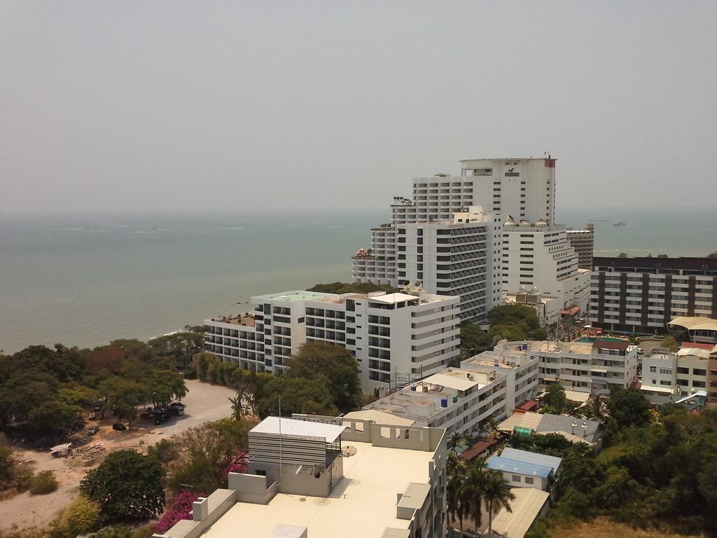 Cosy Beach View Apartments 파타야 외부 사진