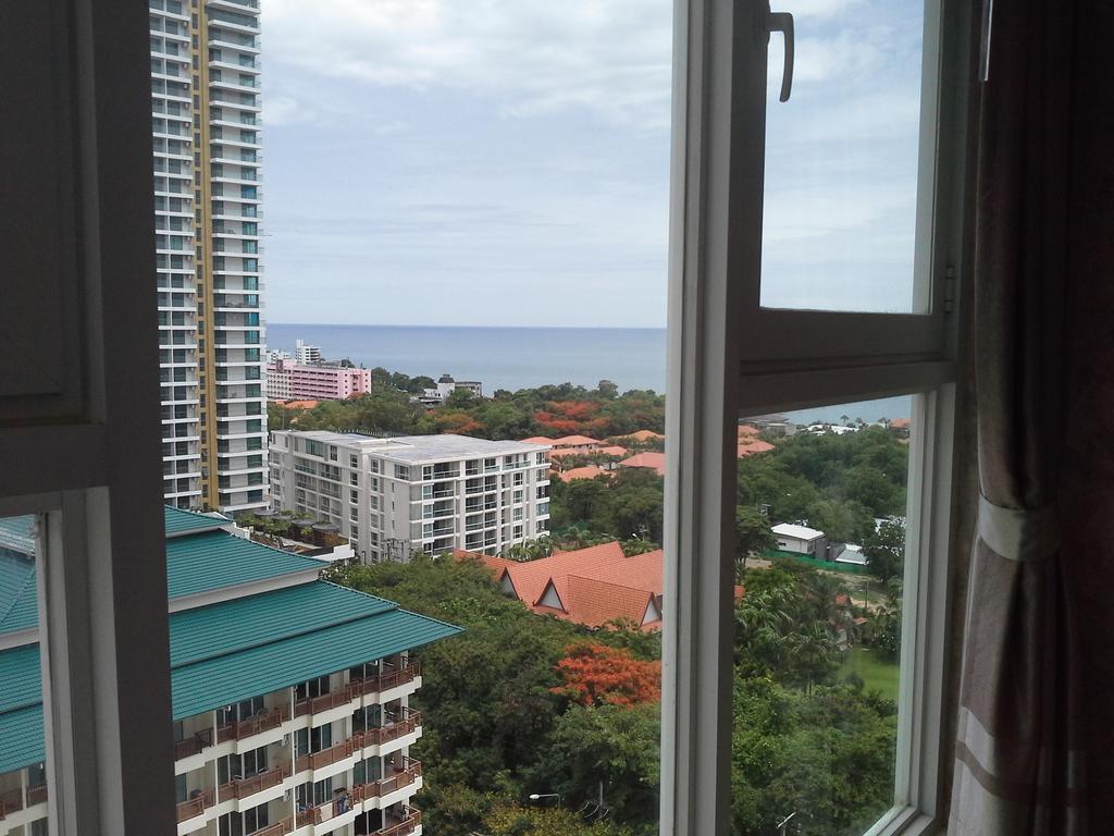 Cosy Beach View Apartments 파타야 외부 사진
