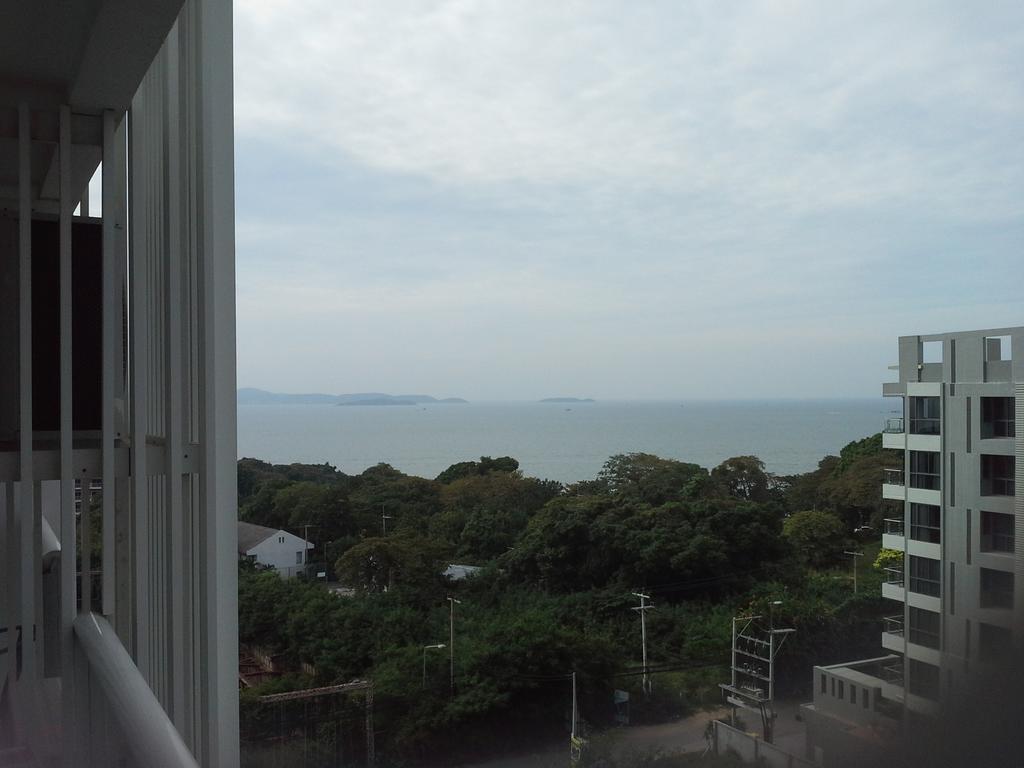 Cosy Beach View Apartments 파타야 외부 사진